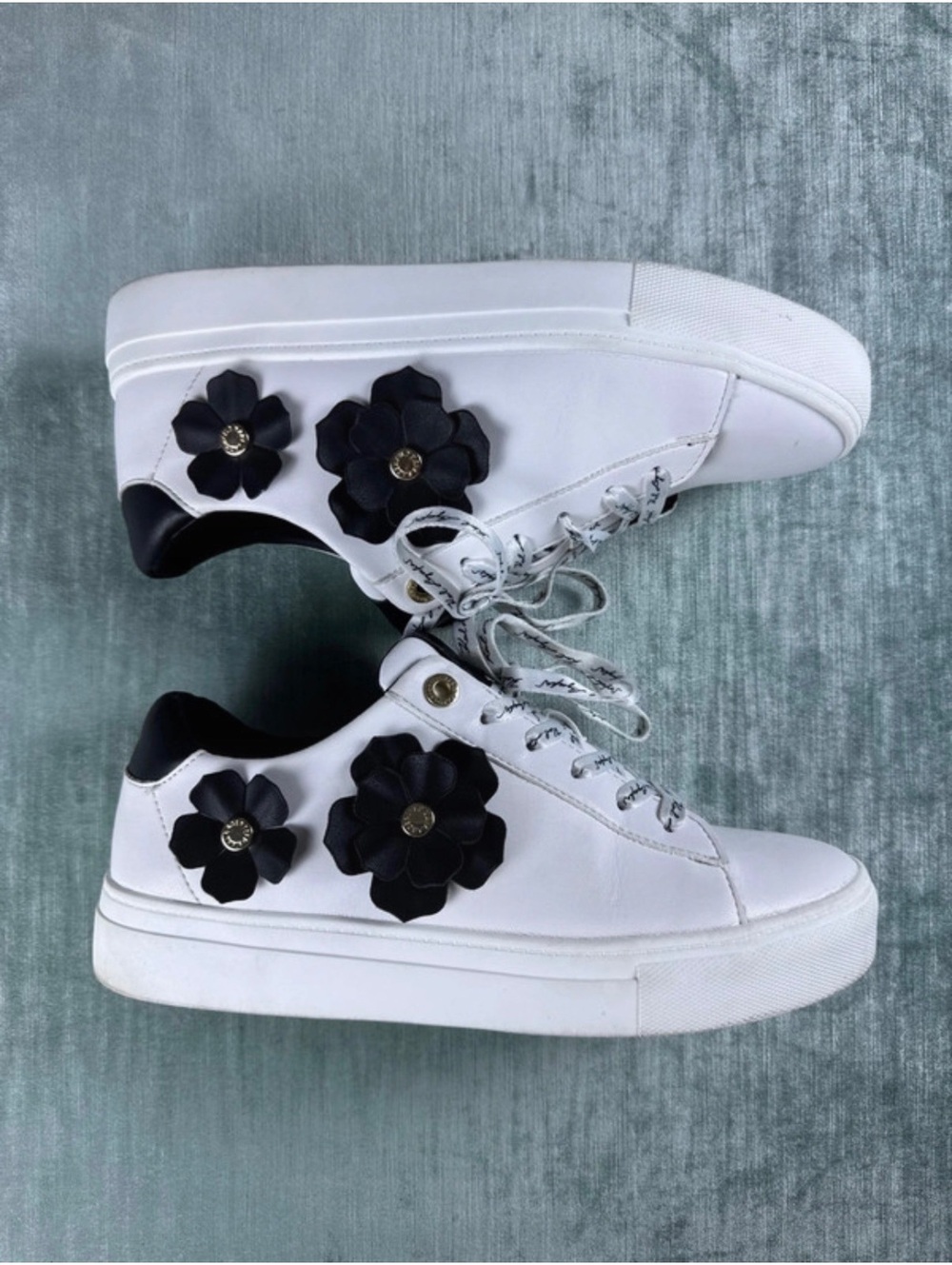 Karl Lagerfeld Crete floral sneakers white black 8.5